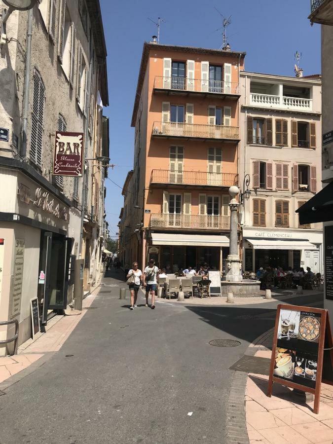 Sleep In Antibes City Port Exterior photo